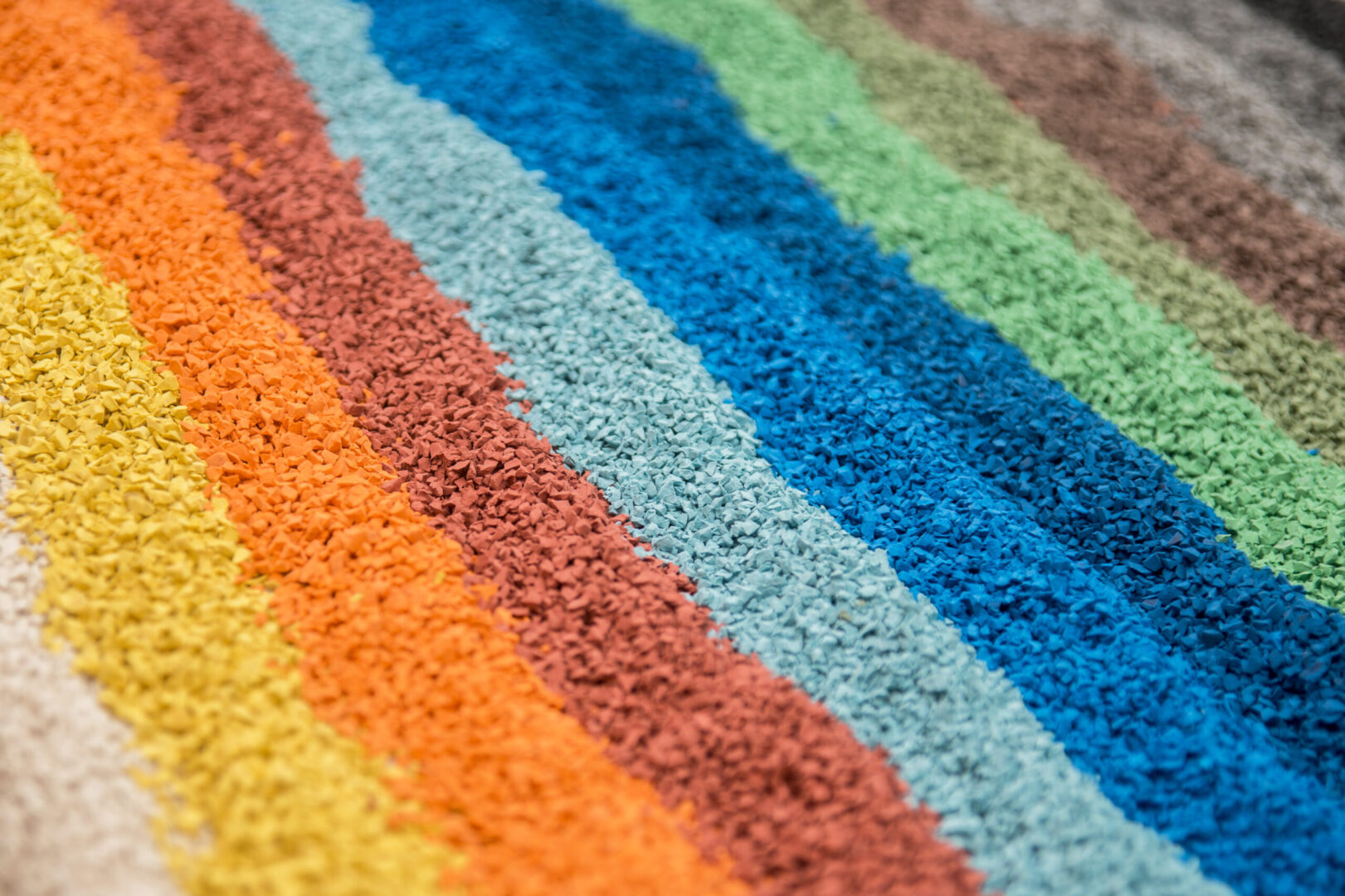 Kolory granulatu EPDM – dostępna paleta barw i ich zastosowanie w projektach sportowych